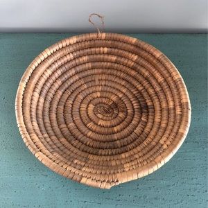 Basket that can hang